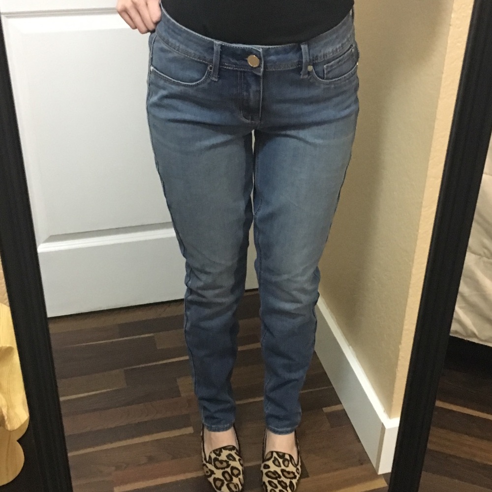 Seven7 medium blue wash jeans